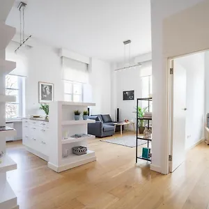 https://old-town-heart-vii-thebarbican.warsawhotelspoland.com